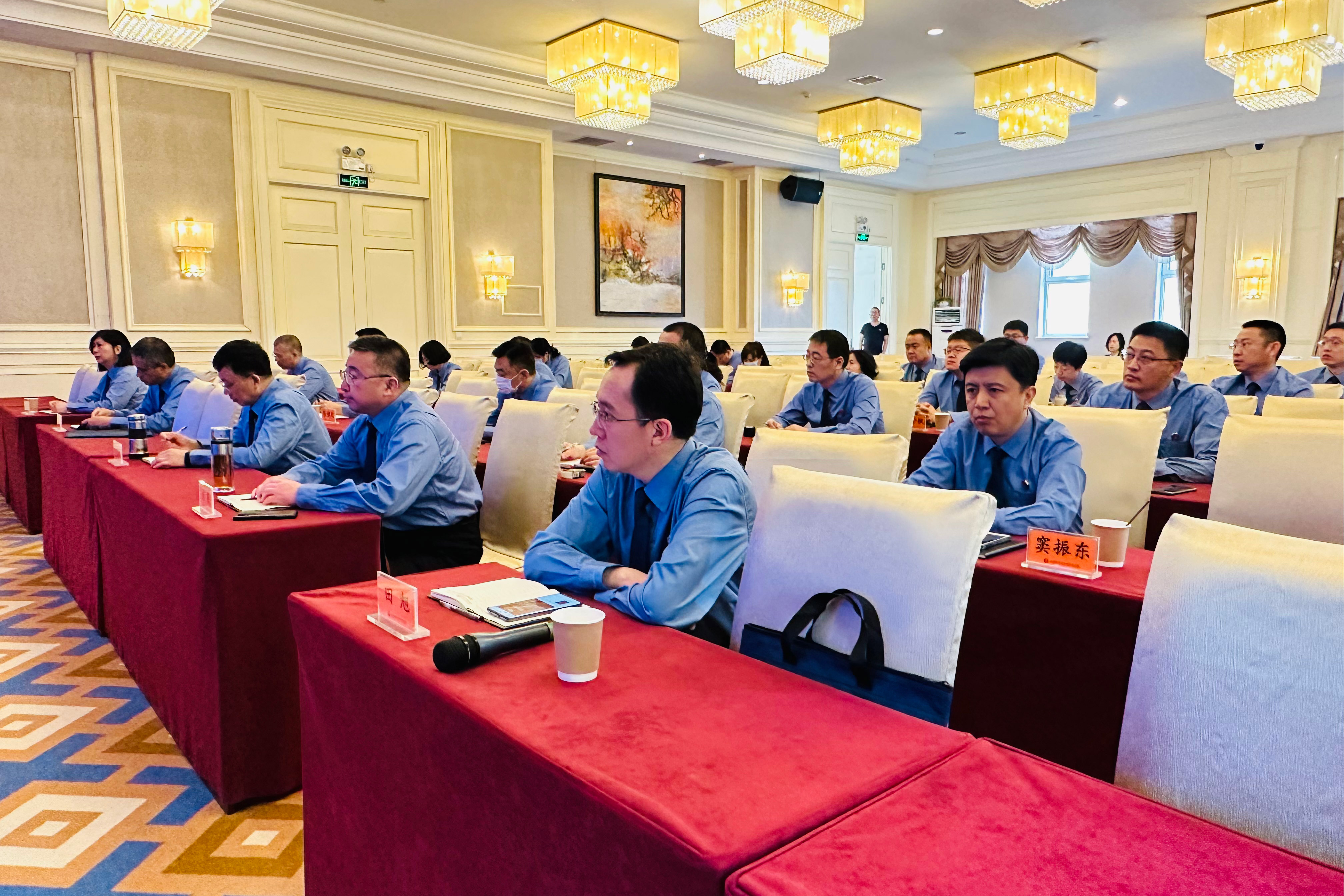 学习照片2.jpg 球速体育